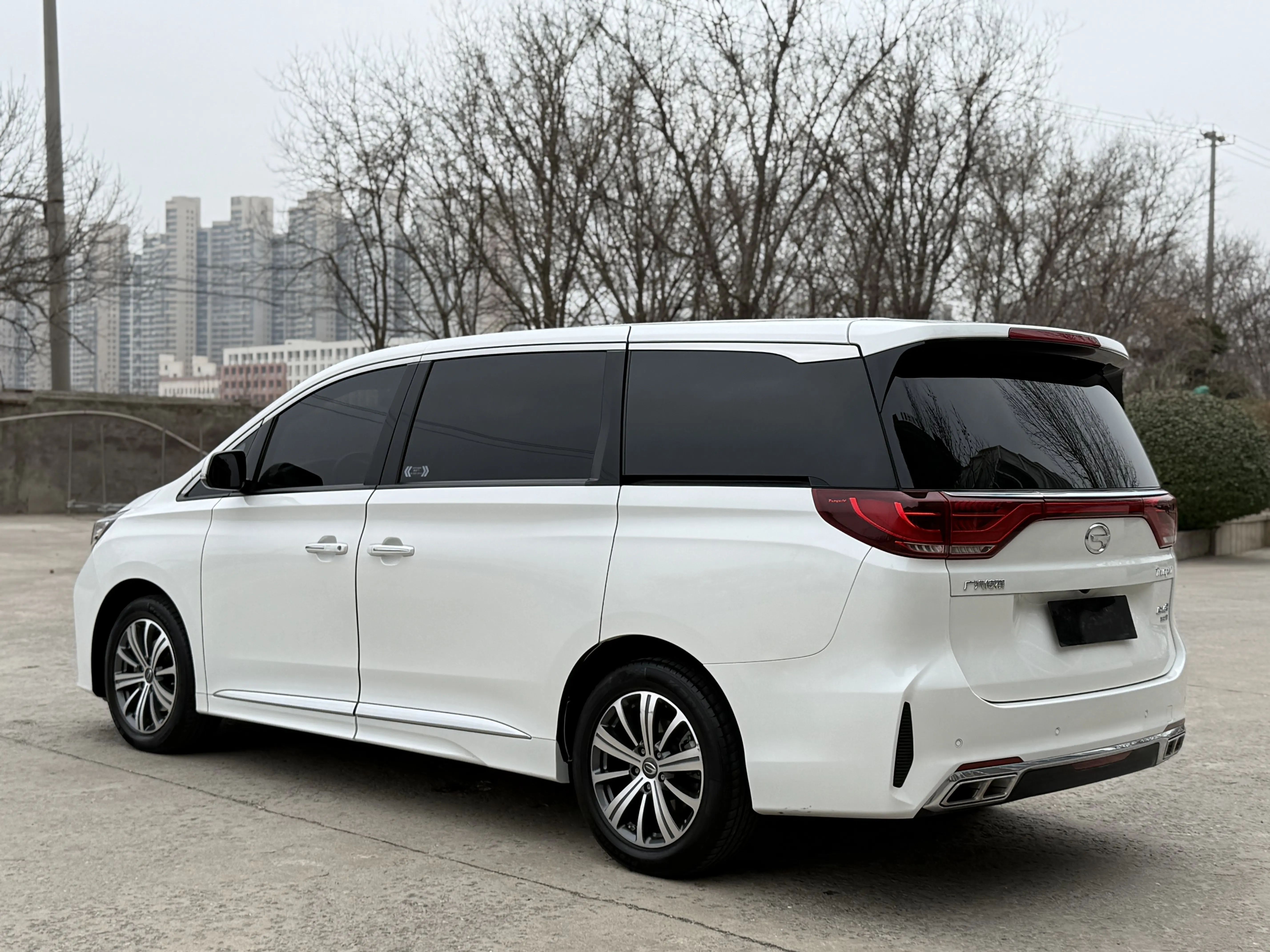 GAC Trumpchi M8  из Китая