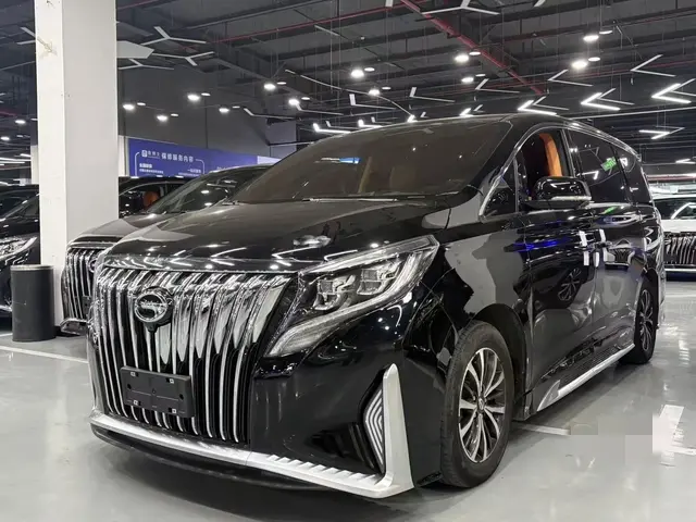 GAC Trumpchi M8  из Китая