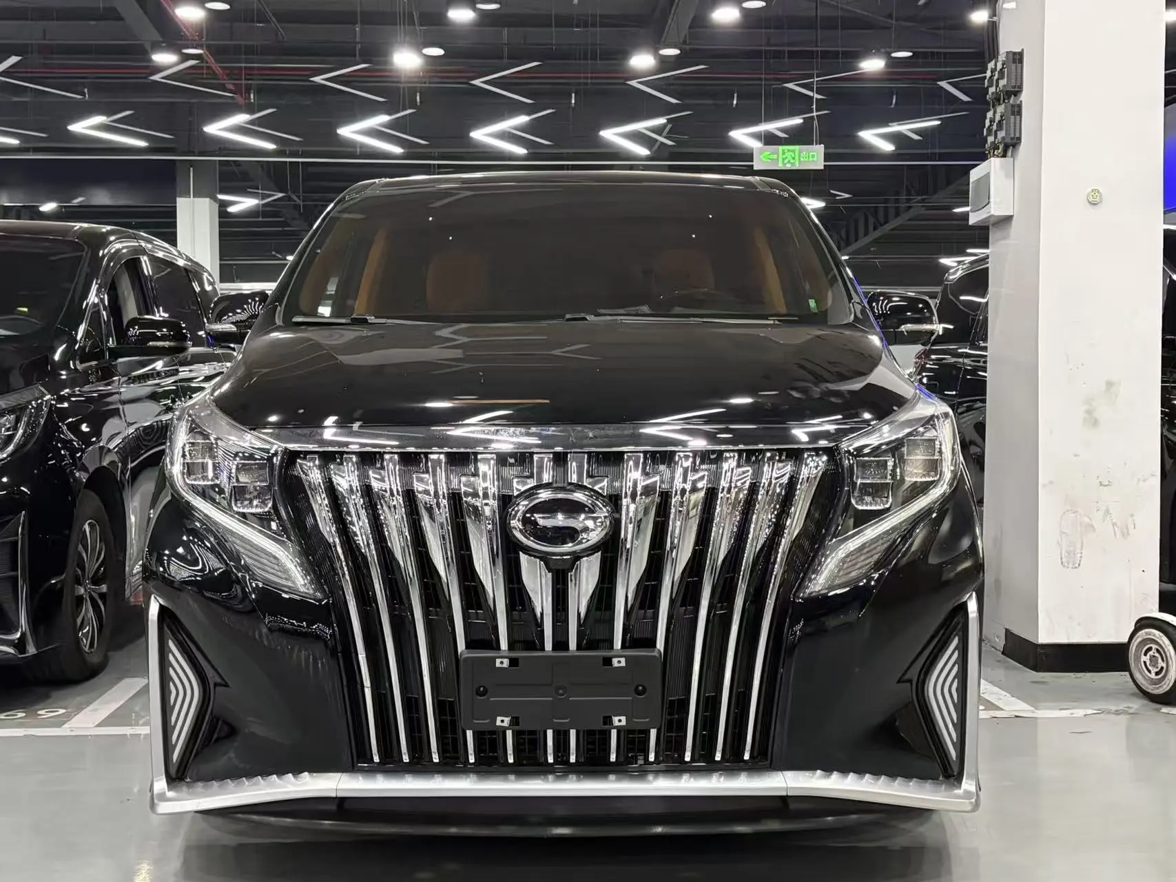 GAC Trumpchi M8  из Китая