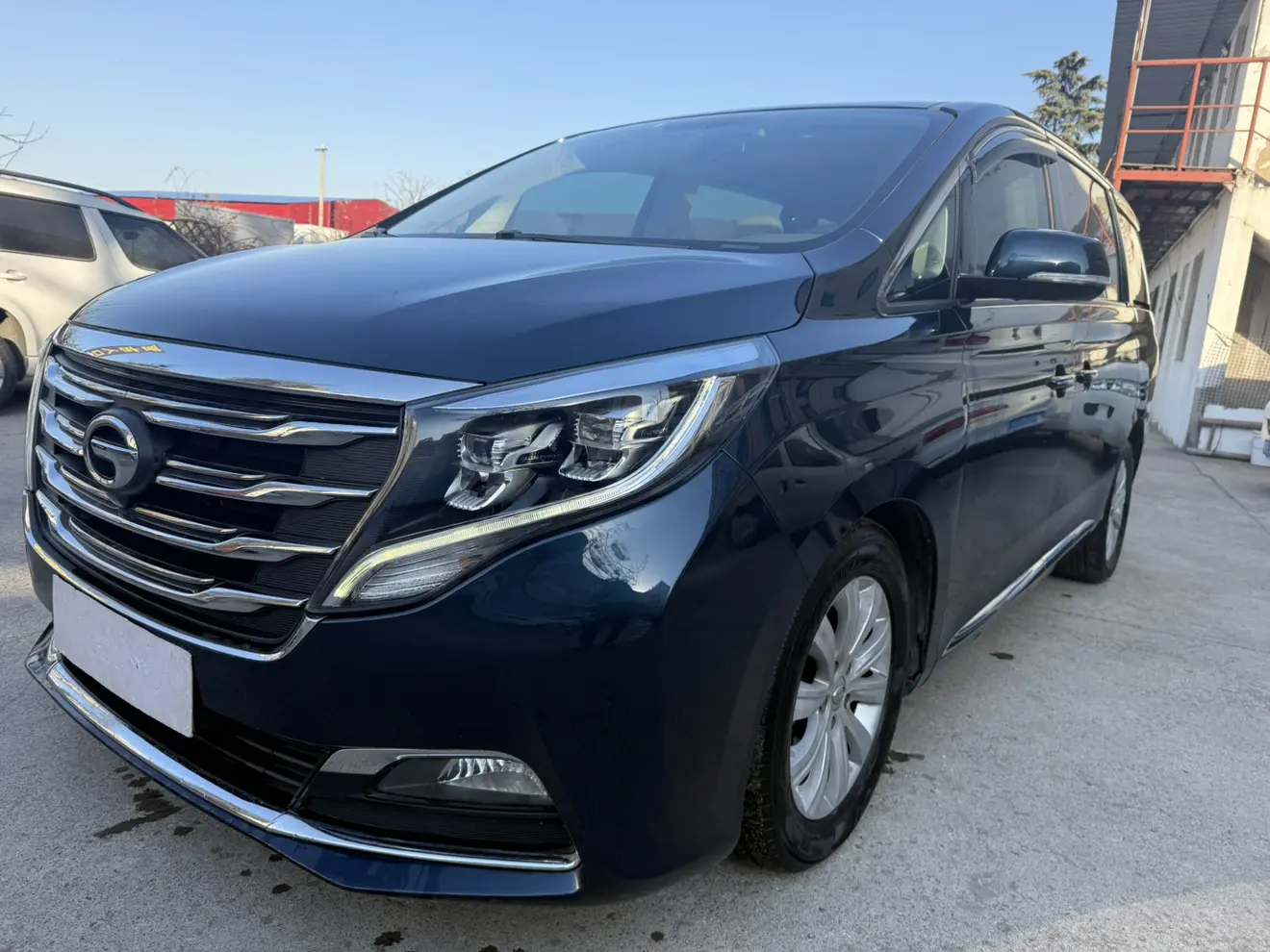 GAC Trumpchi M8  из Китая