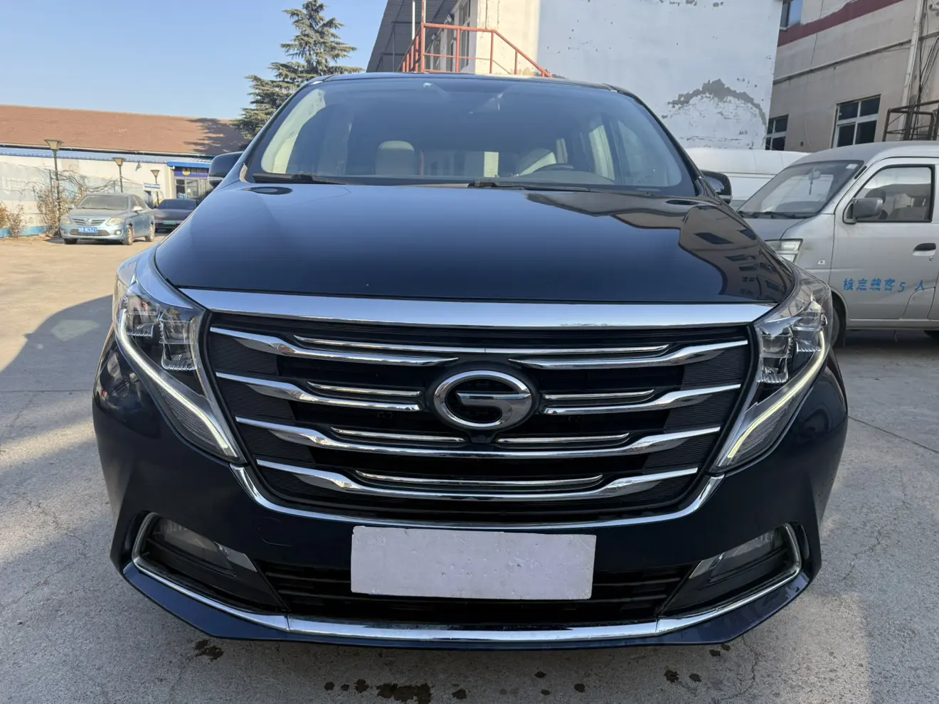 GAC Trumpchi M8  из Китая