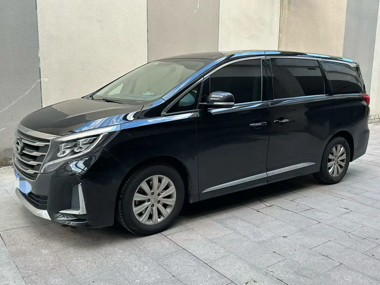 GAC Trumpchi M8  из Китая