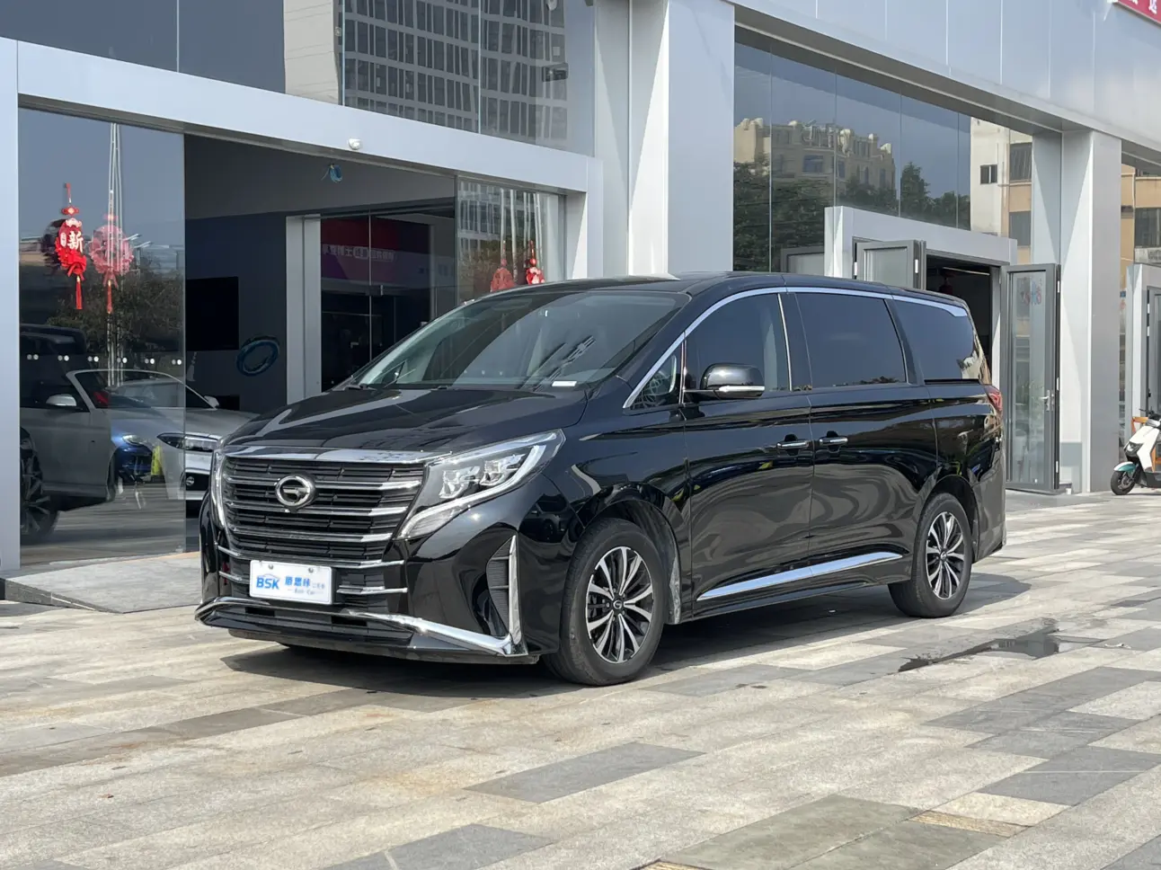 GAC Trumpchi M8  из Китая