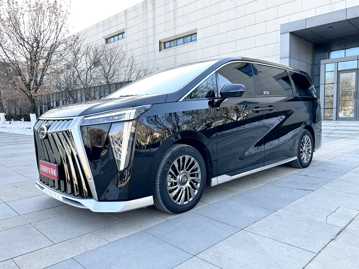 GAC Trumpchi M8  из Китая