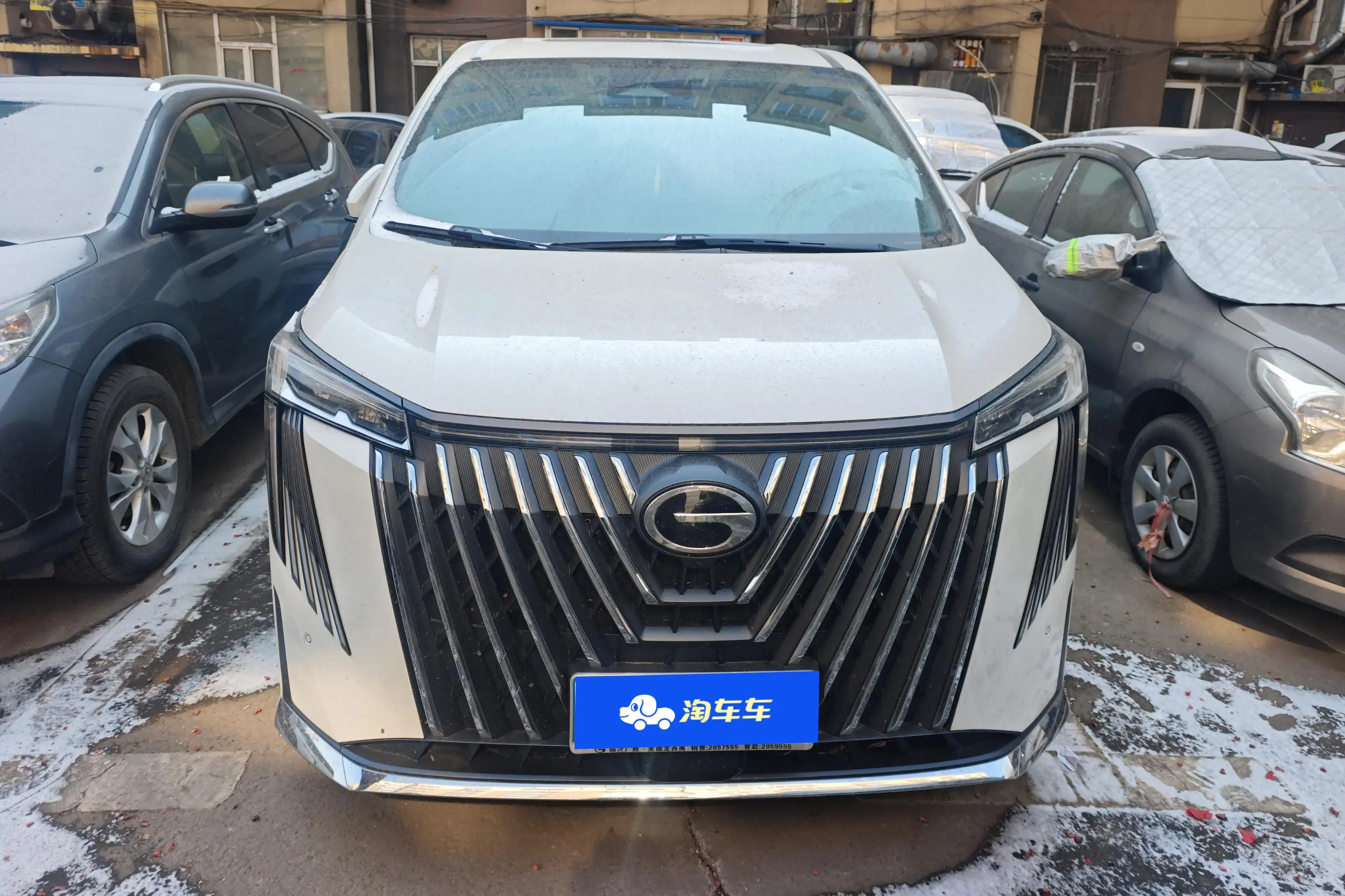 GAC Trumpchi M8  из Китая