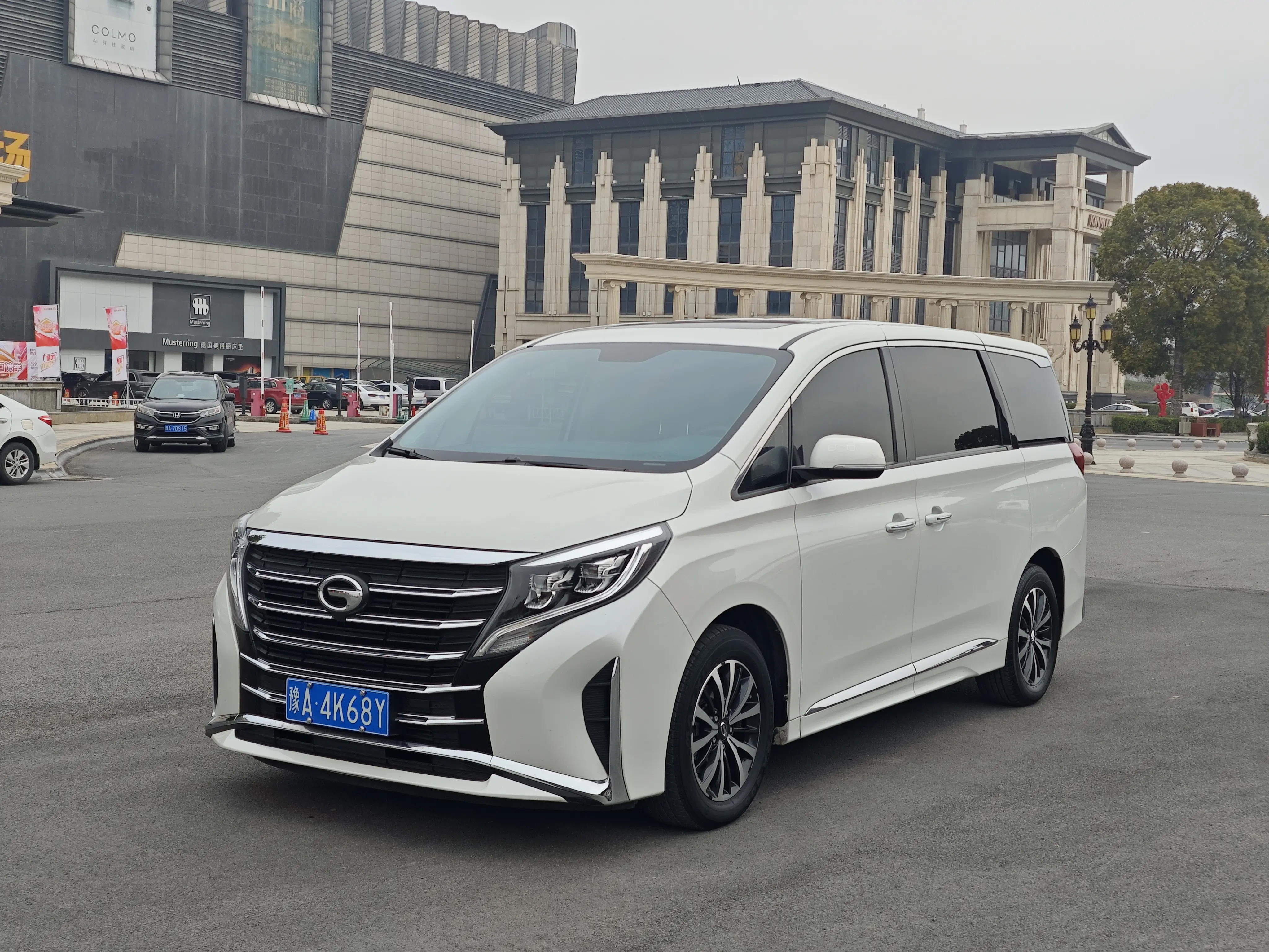 GAC Trumpchi M8  из Китая