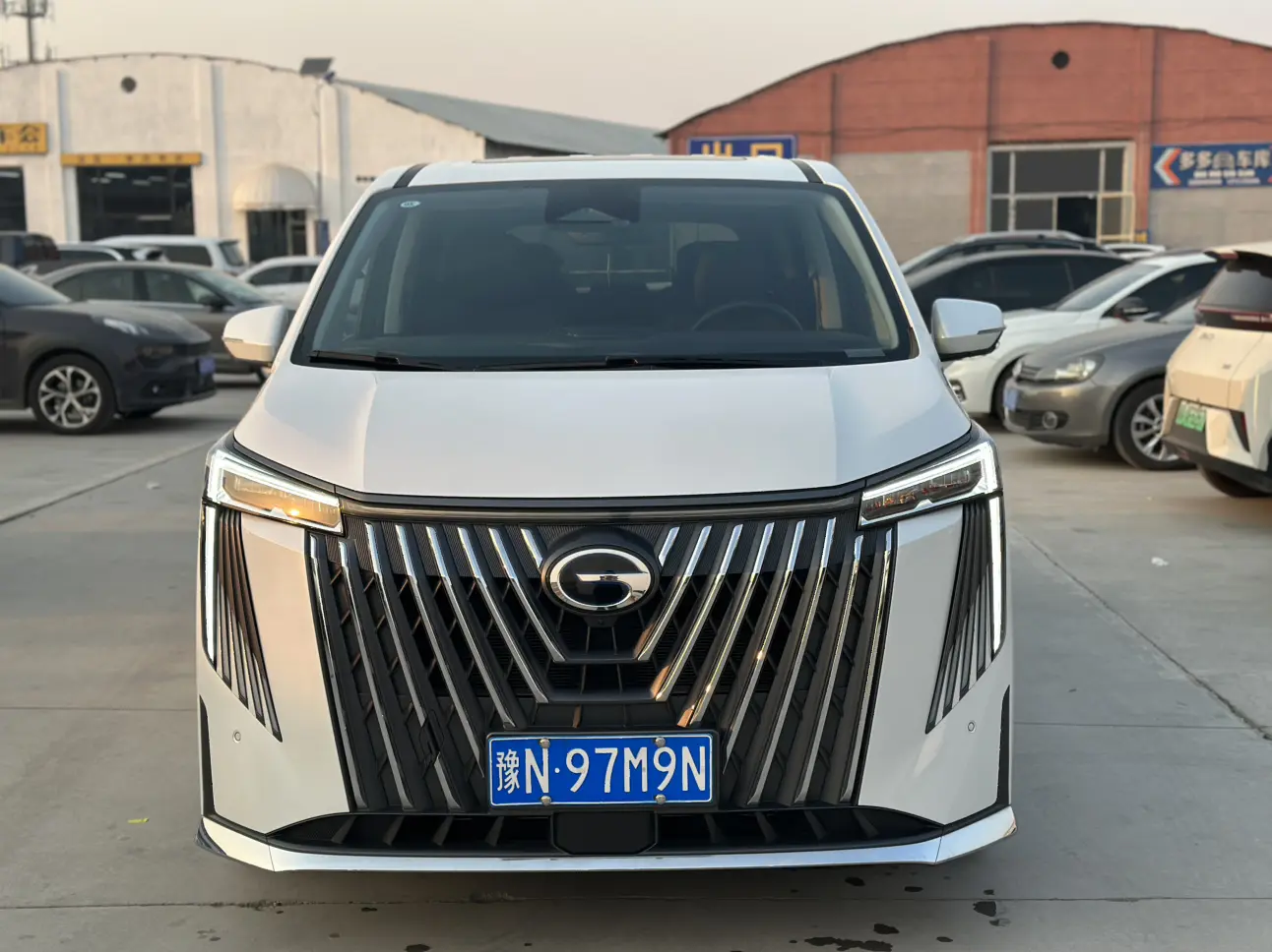 GAC Trumpchi M8  из Китая