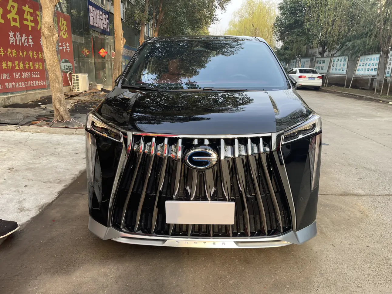 GAC Trumpchi M8  из Китая