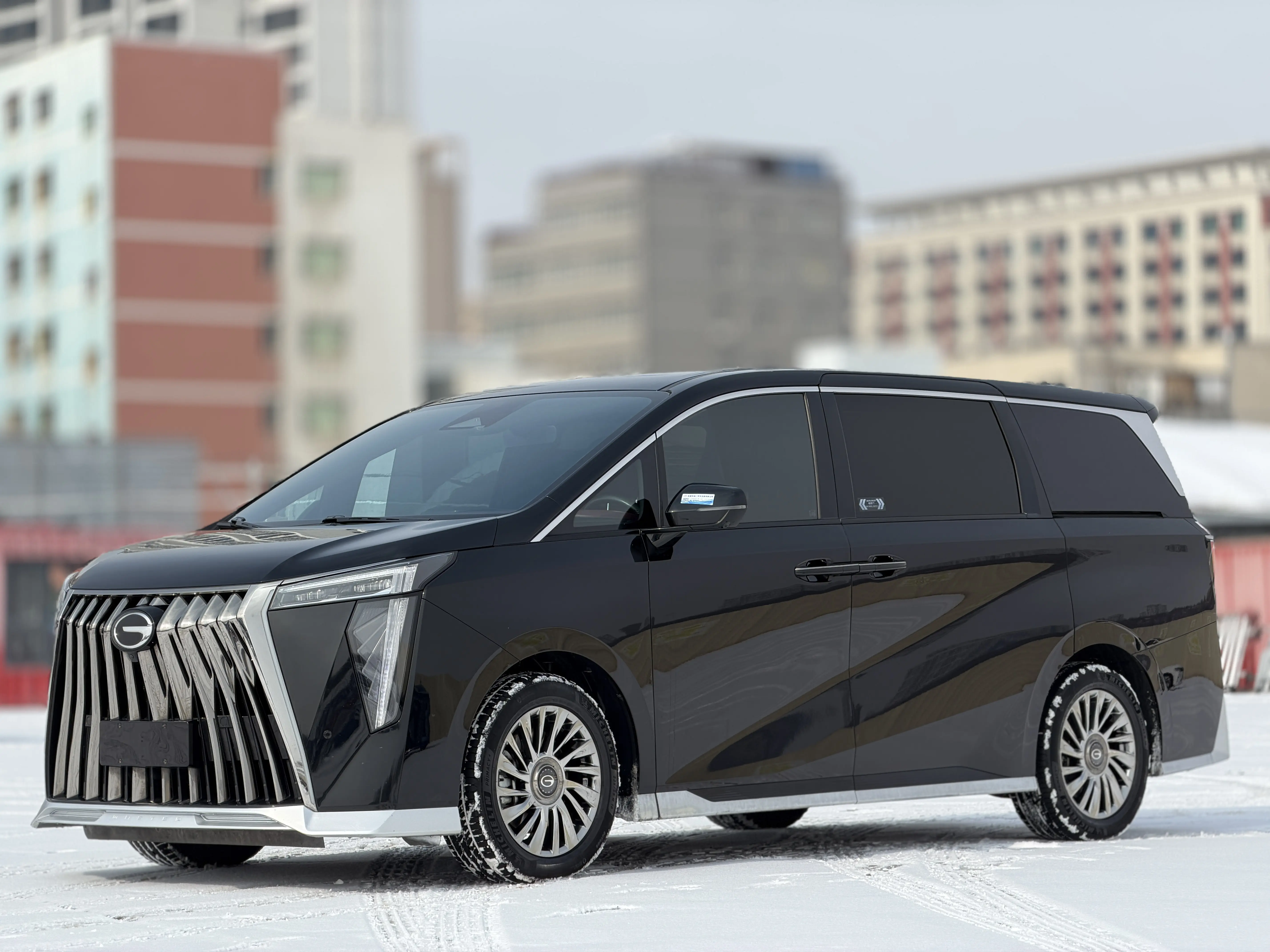 GAC Trumpchi M8  из Китая