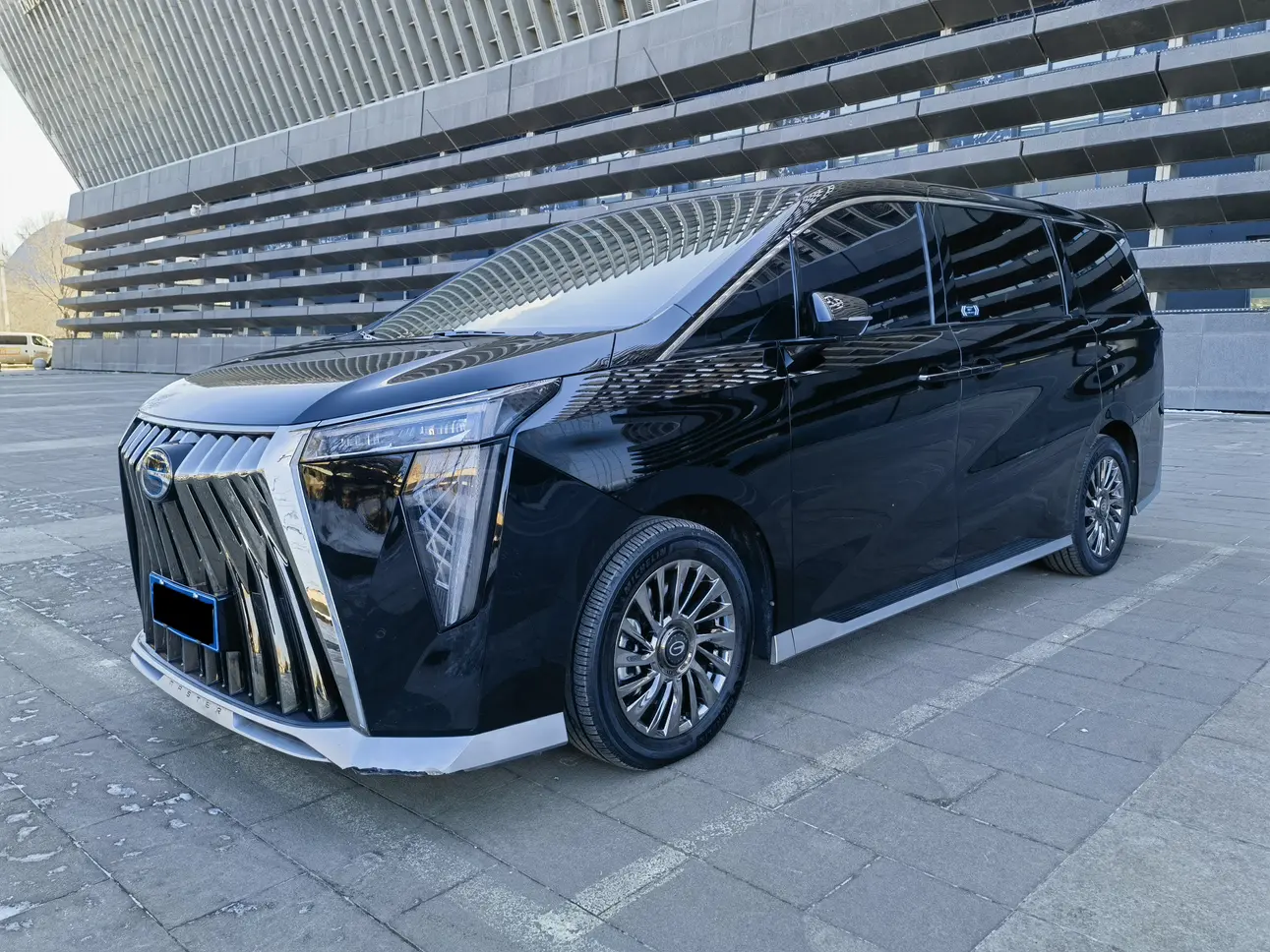 GAC Trumpchi M8  из Китая