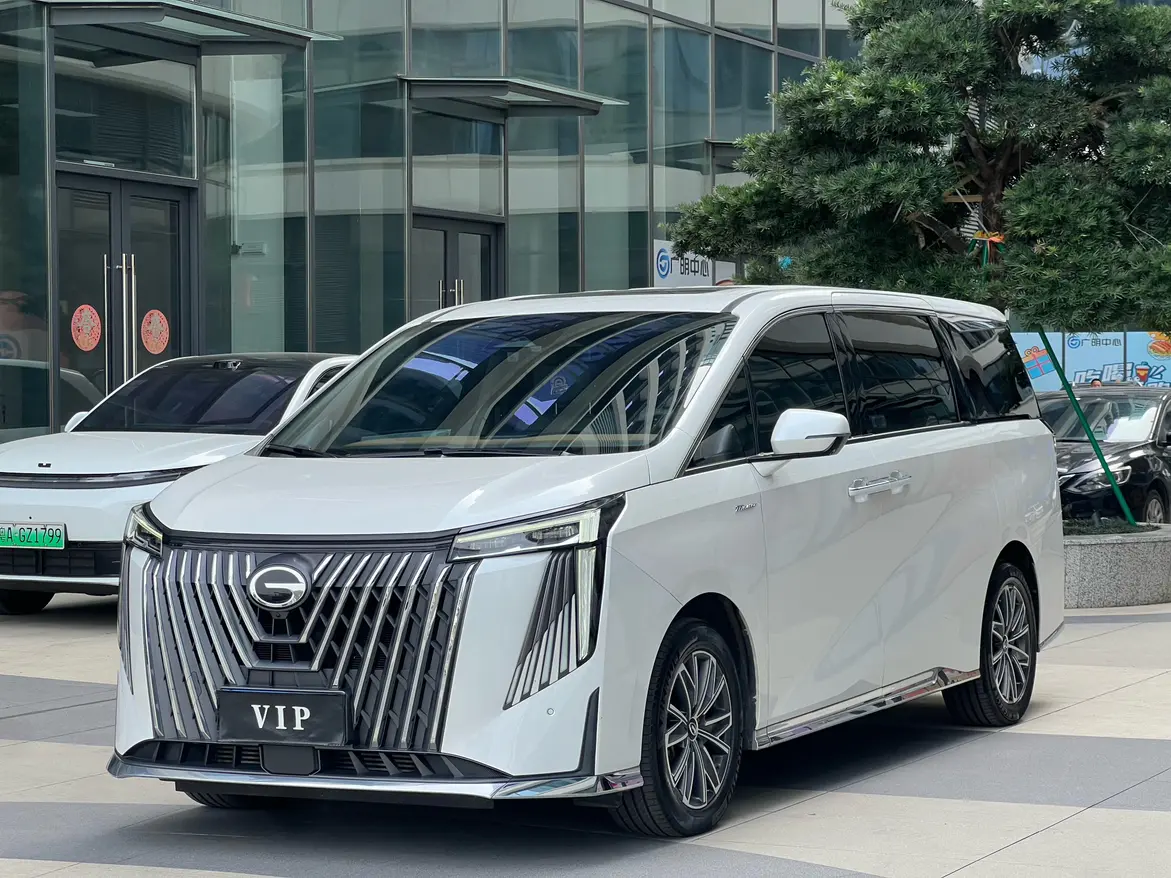 GAC Trumpchi M8  из Китая