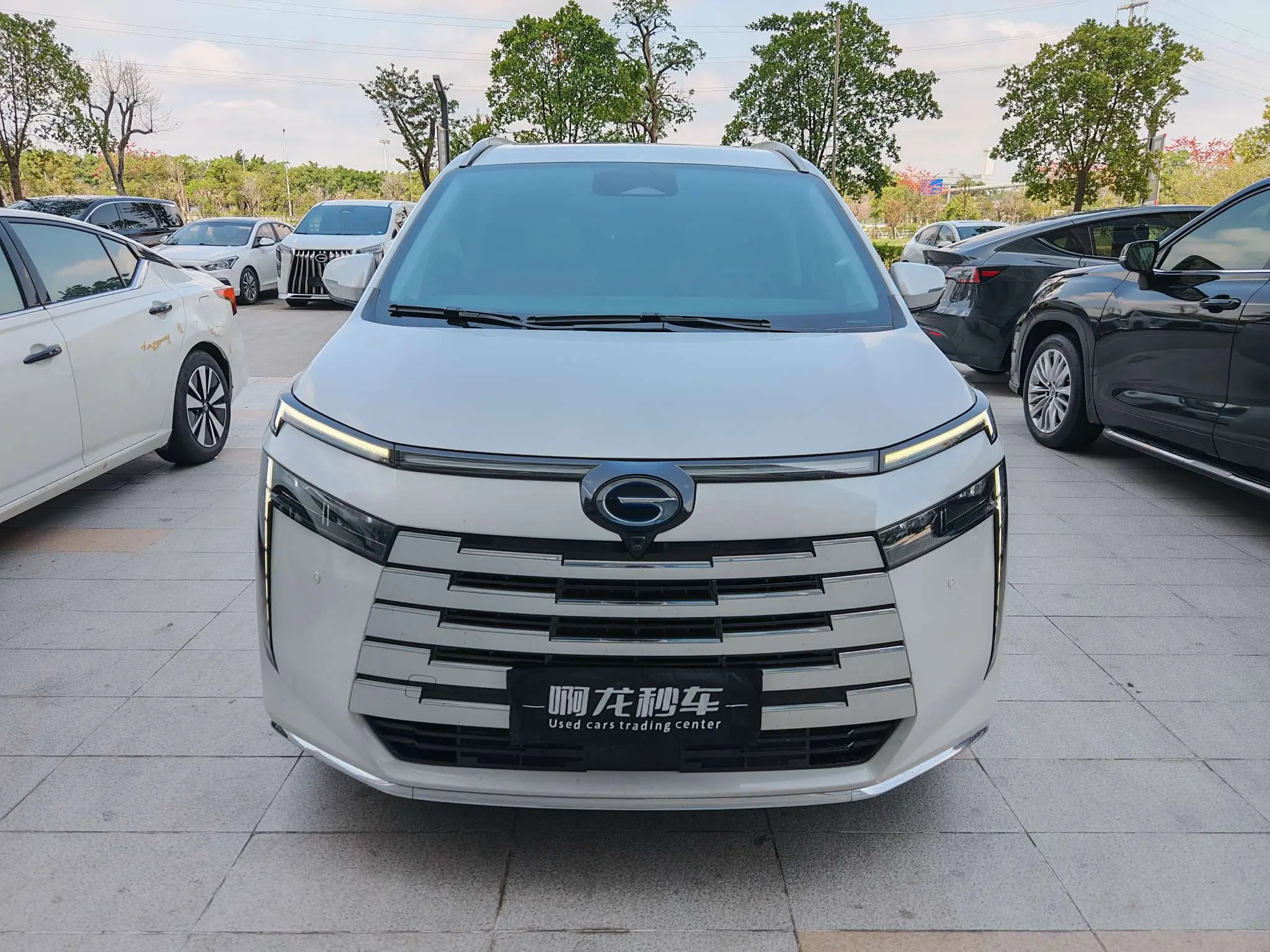 GAC Trumpchi E8 PHEV  из Китая