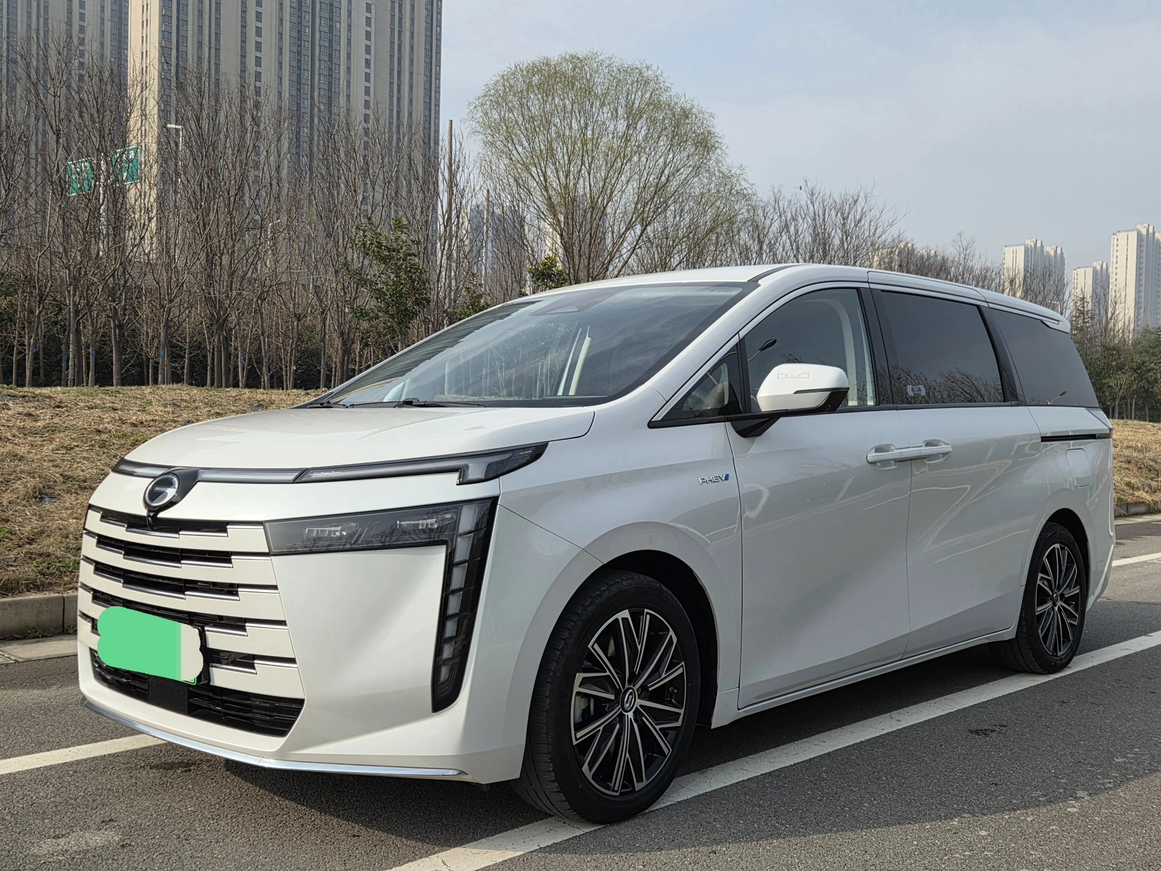 GAC Trumpchi E8 PHEV  из Китая