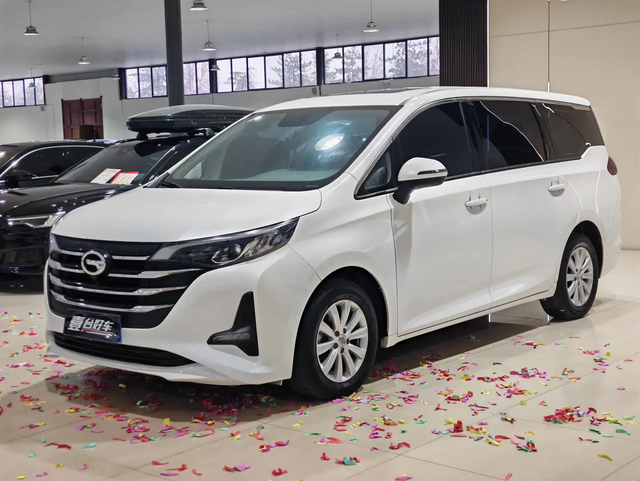 GAC Trumpchi M6  из Китая