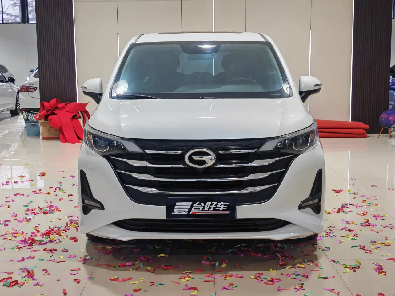 GAC Trumpchi M6  из Китая