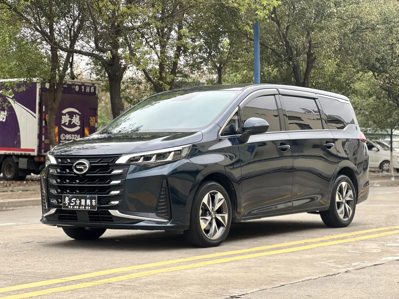 GAC Trumpchi M6  из Китая