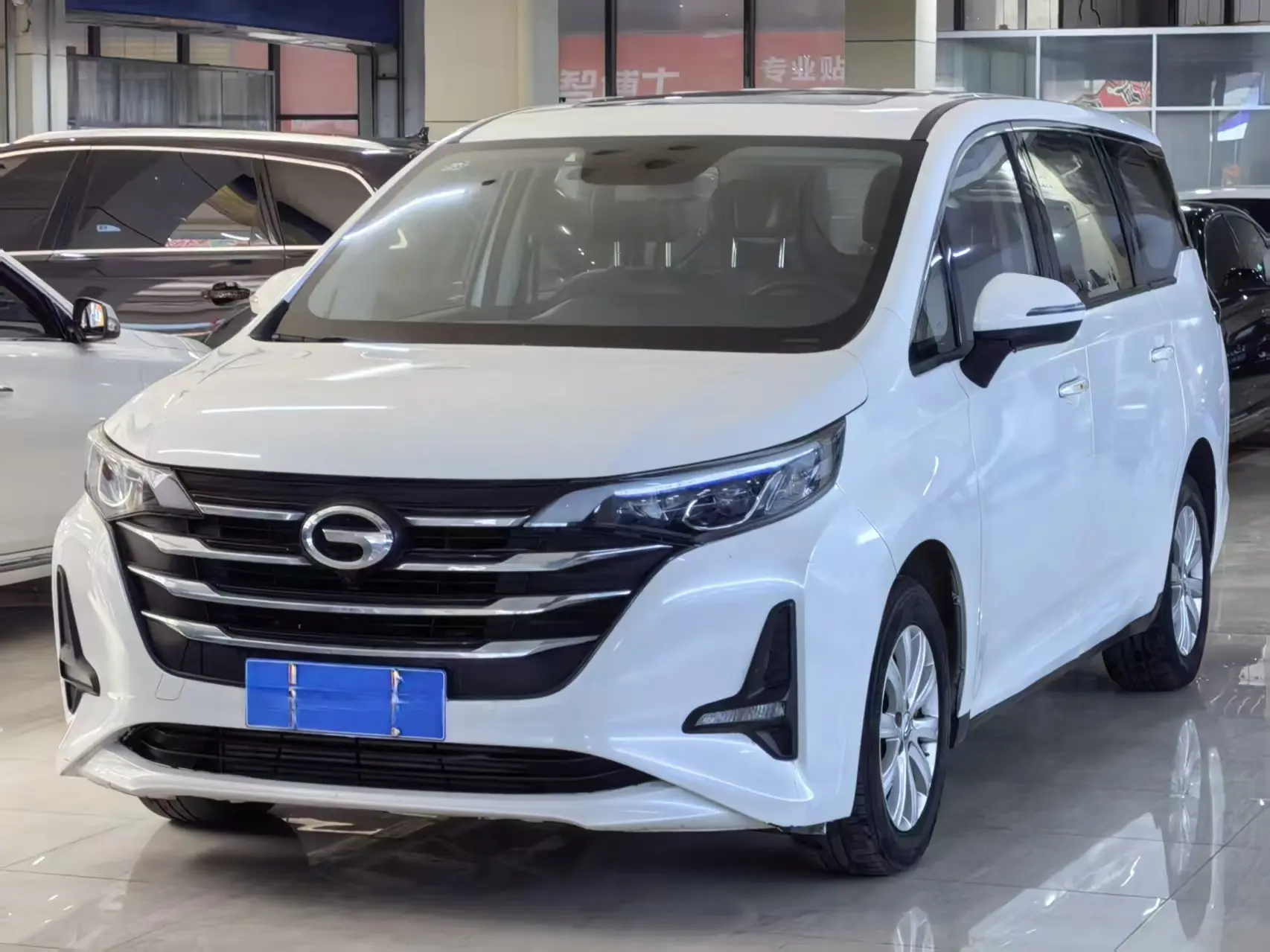 GAC Trumpchi M6  из Китая