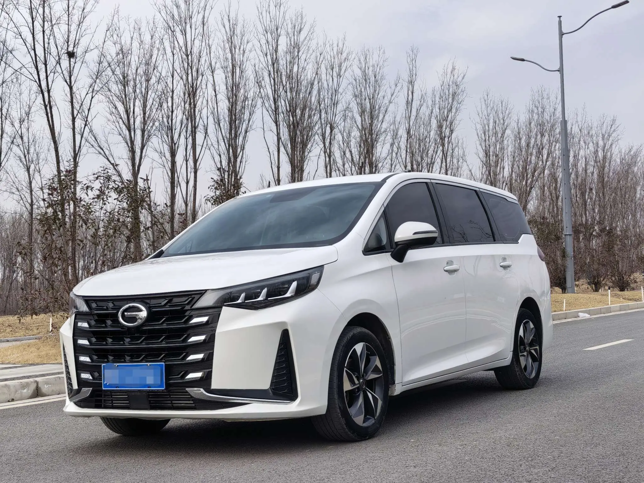 GAC Trumpchi M6  из Китая