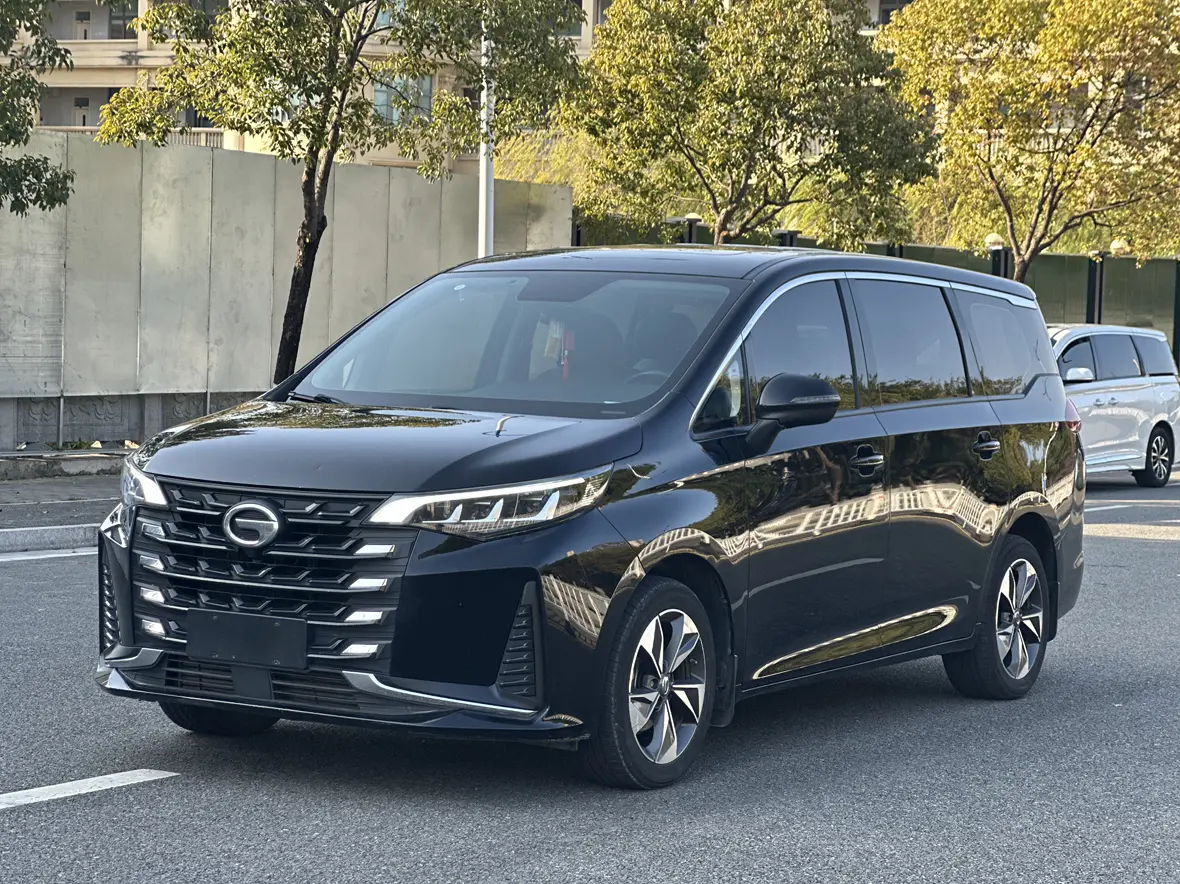 GAC Trumpchi M6  из Китая