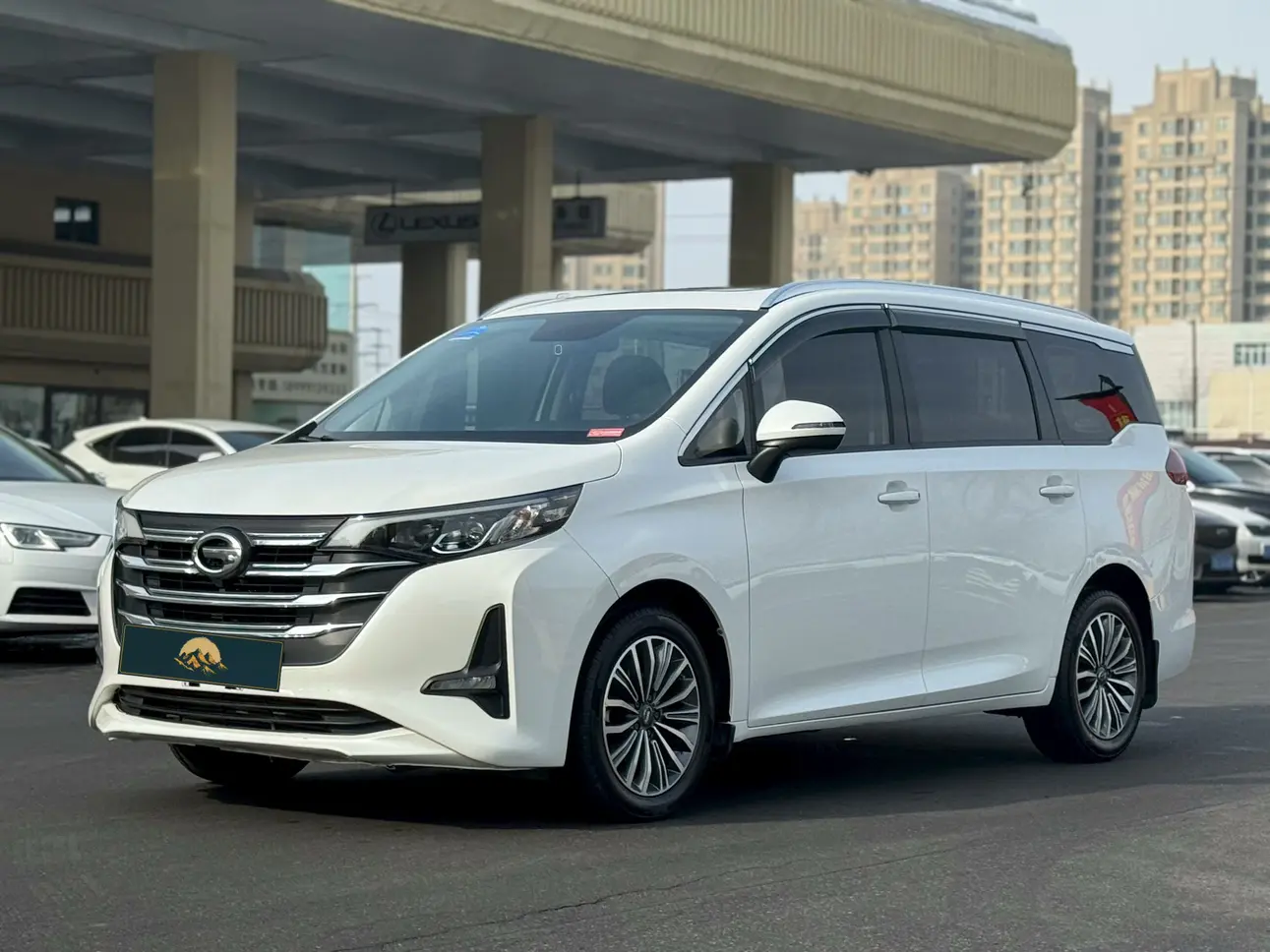 GAC Trumpchi M6  из Китая