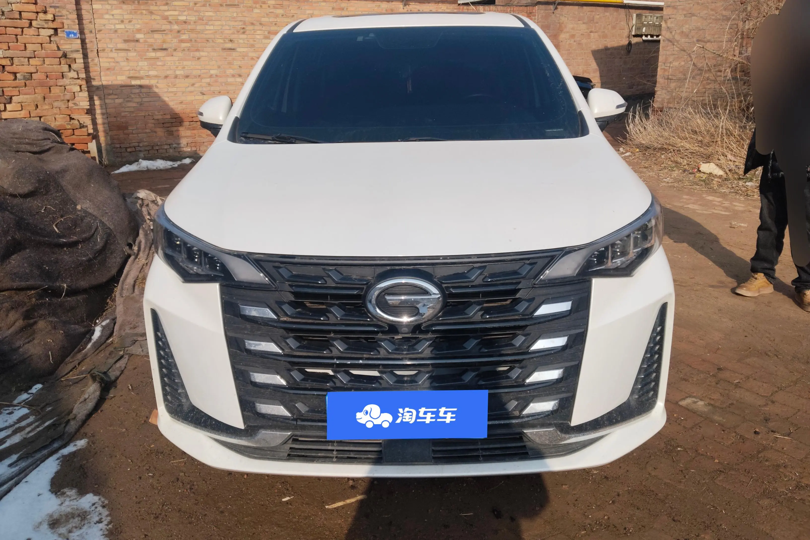 GAC Trumpchi M6  из Китая