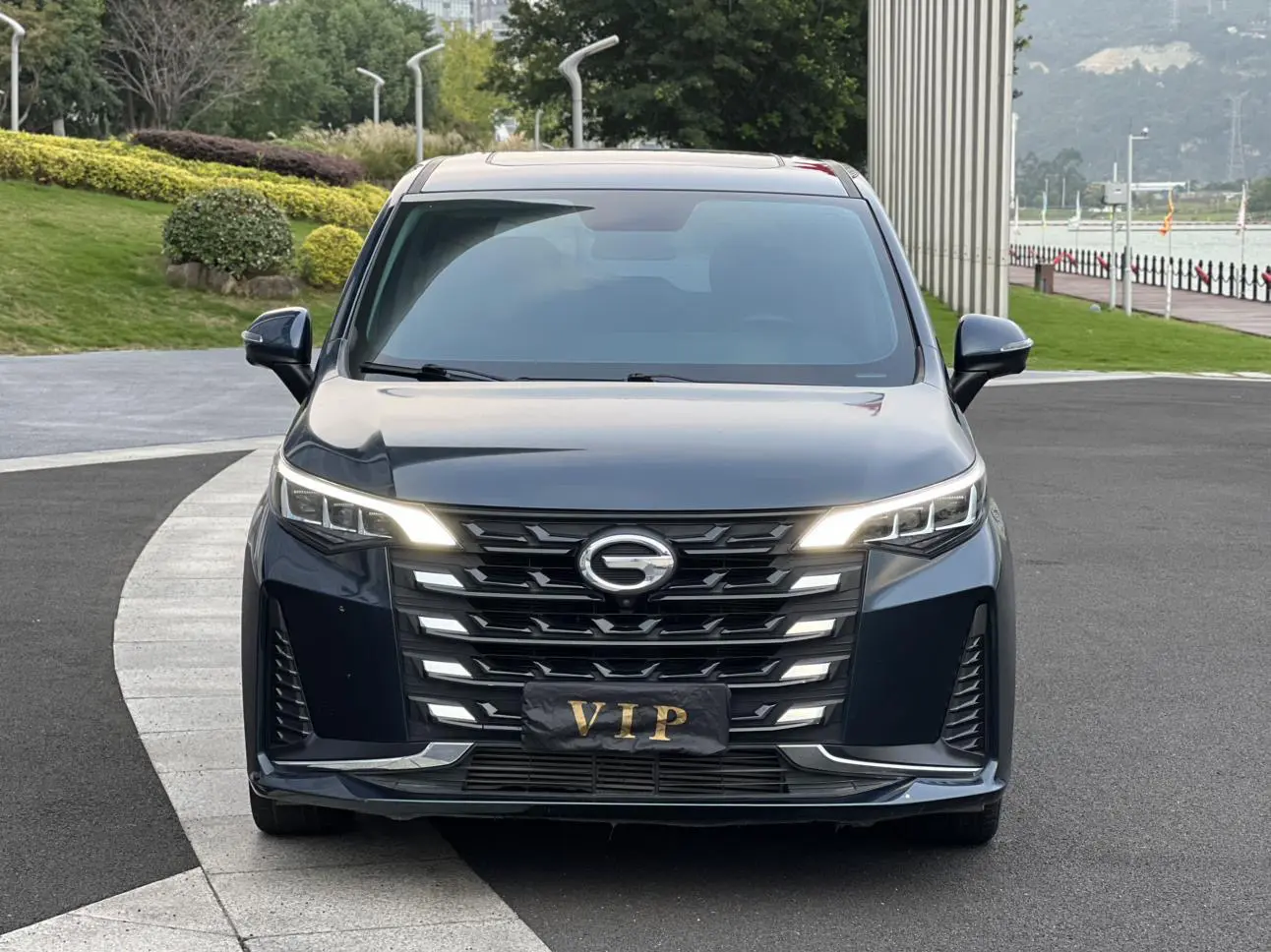 GAC Trumpchi M6  из Китая