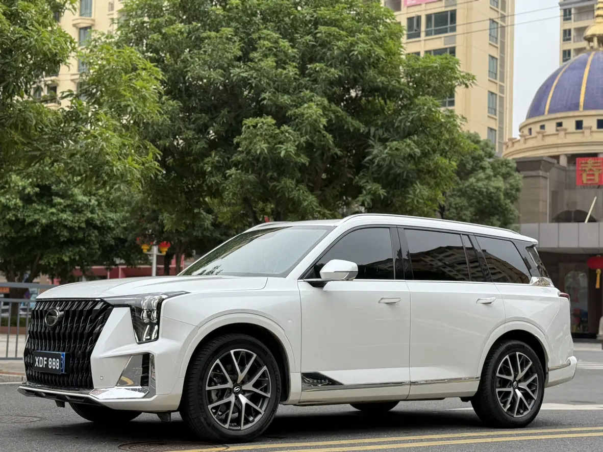 GAC Trumpchi GS8  из Китая