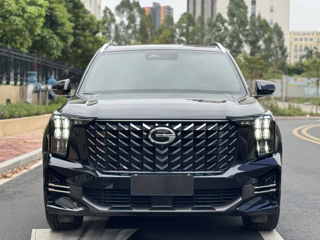 GAC Trumpchi GS8  из Китая