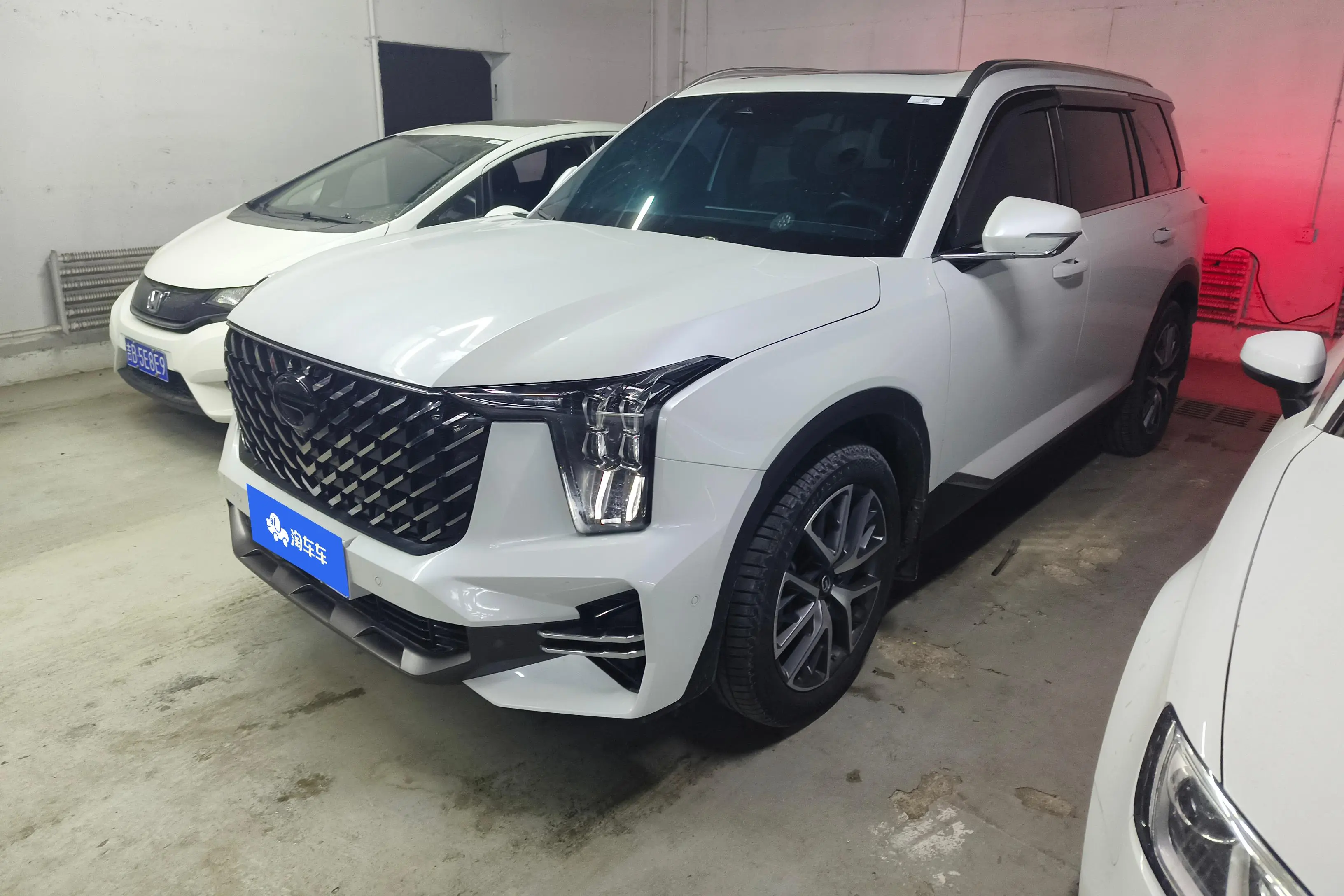 GAC Trumpchi GS8  из Китая