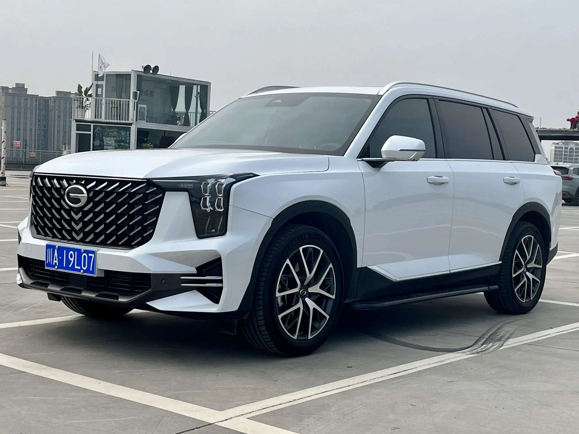 GAC Trumpchi GS8  из Китая
