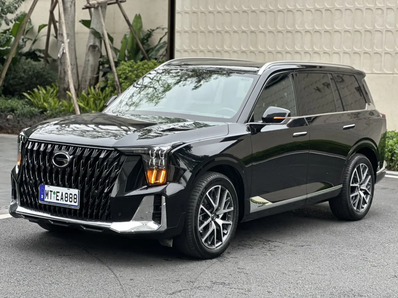 GAC Trumpchi GS8  из Китая