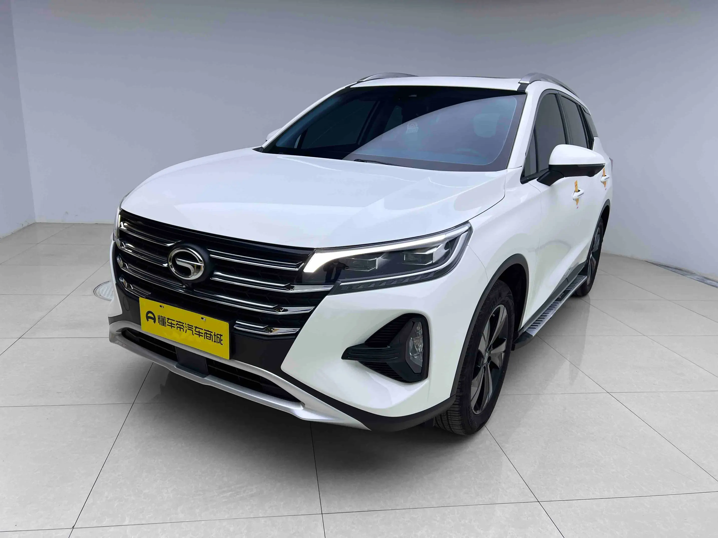 GAC Trumpchi GS4  из Китая