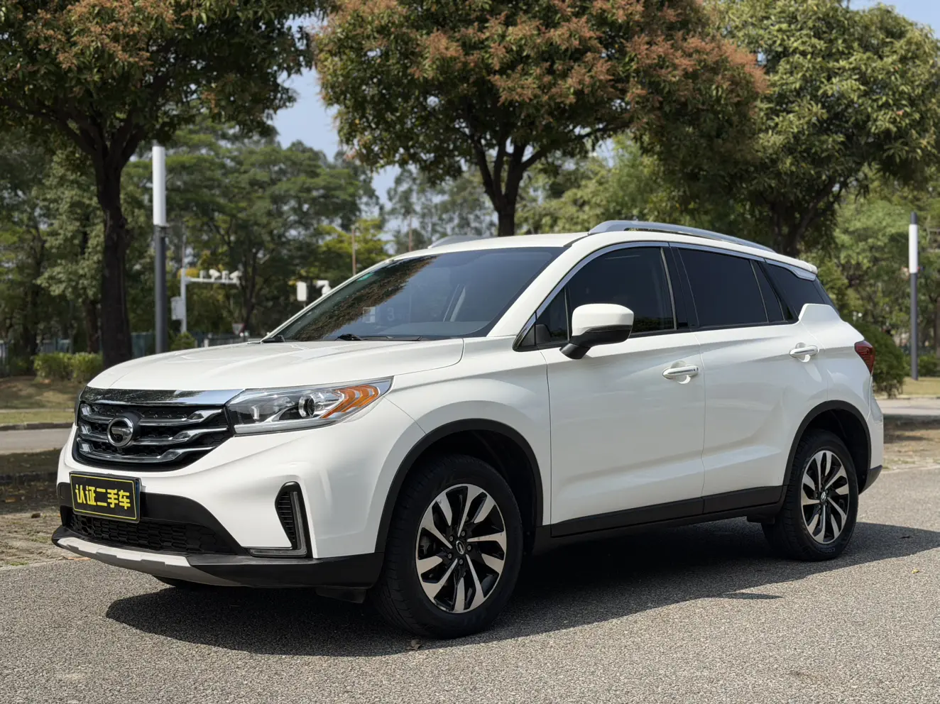 GAC Trumpchi GS4  из Китая