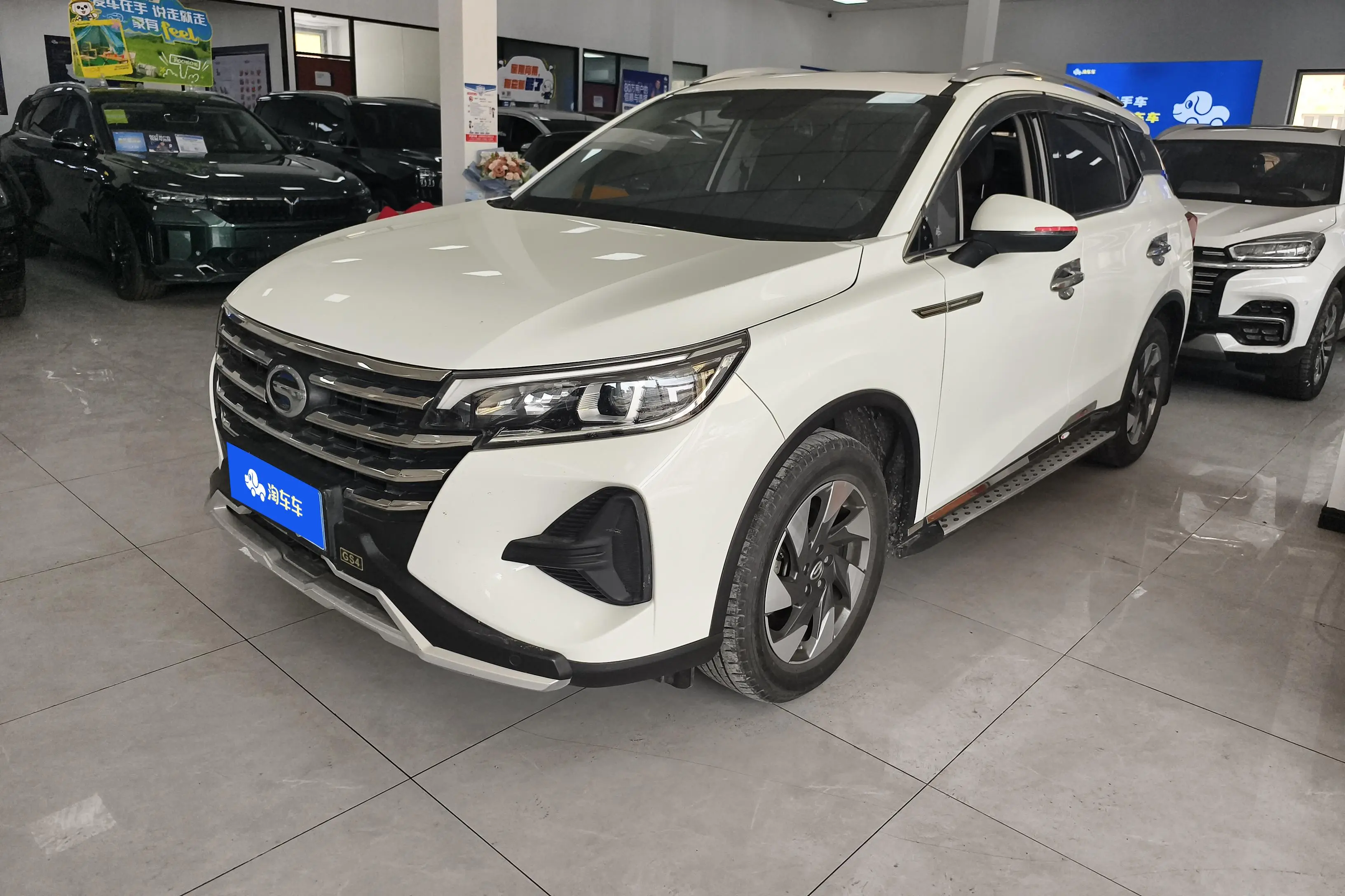 GAC Trumpchi GS4  из Китая