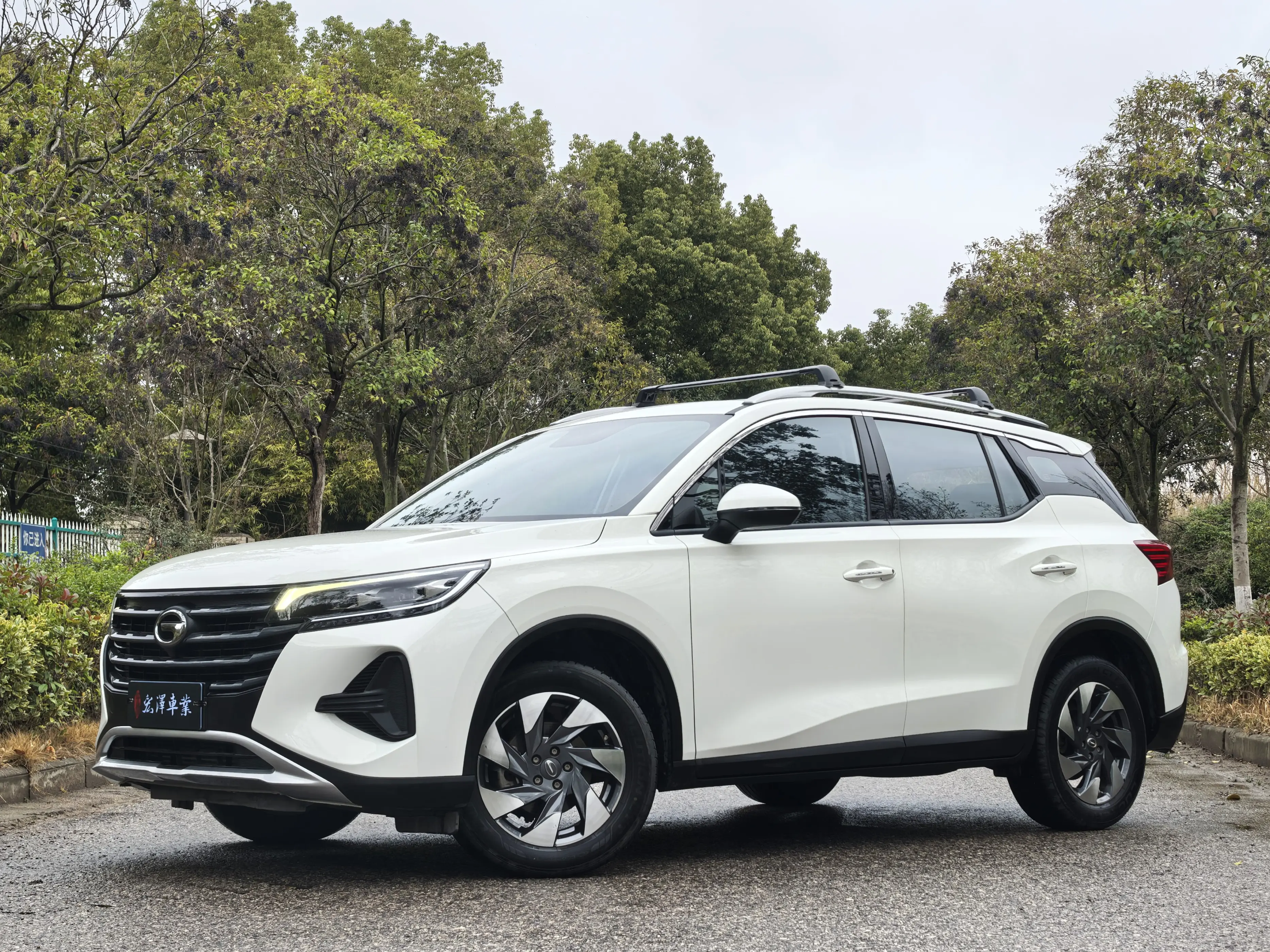 GAC Trumpchi GS4  из Китая