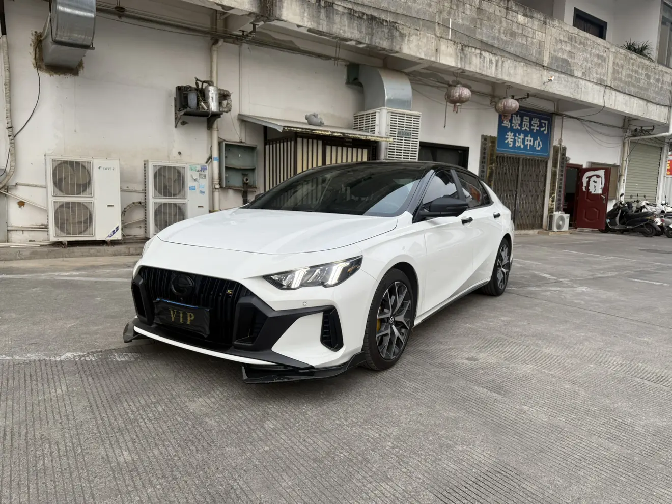 GAC Shadow Leopard  из Китая