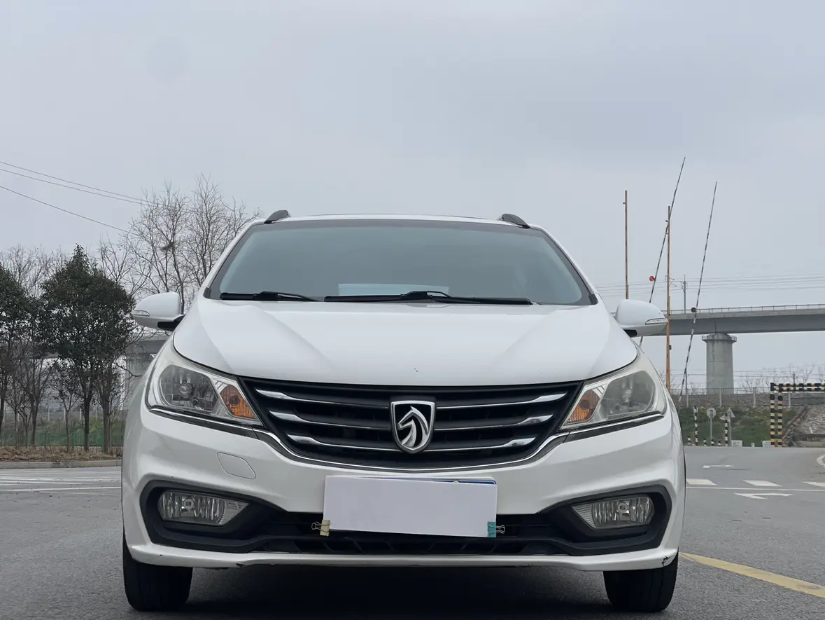 Baojun 310  из Китая