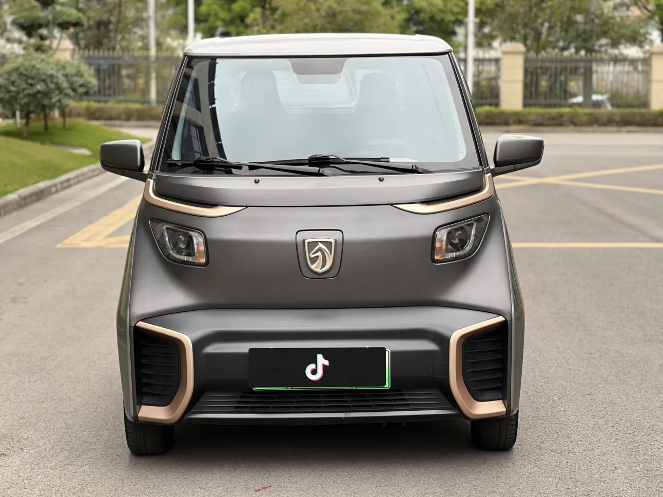 Baojun E200  из Китая