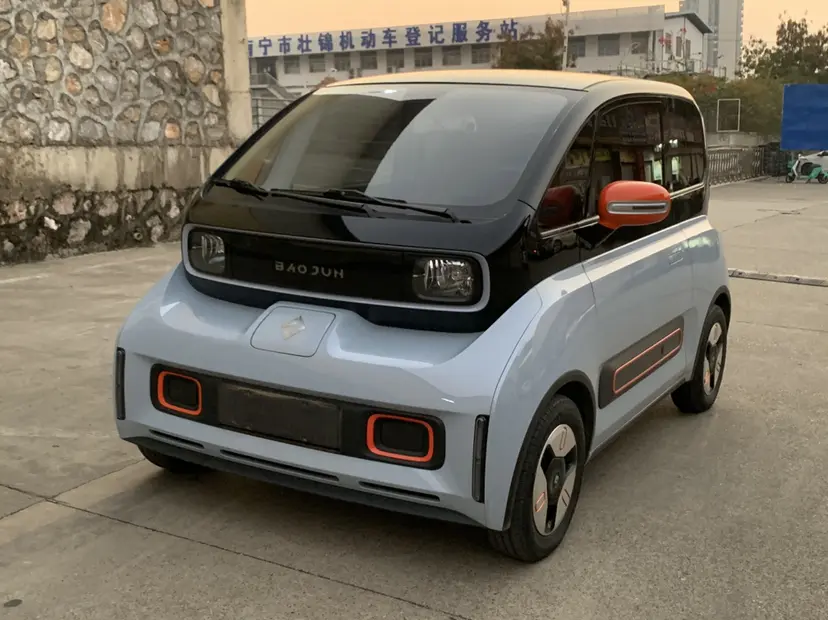 Baojun KiWi EV  из Китая