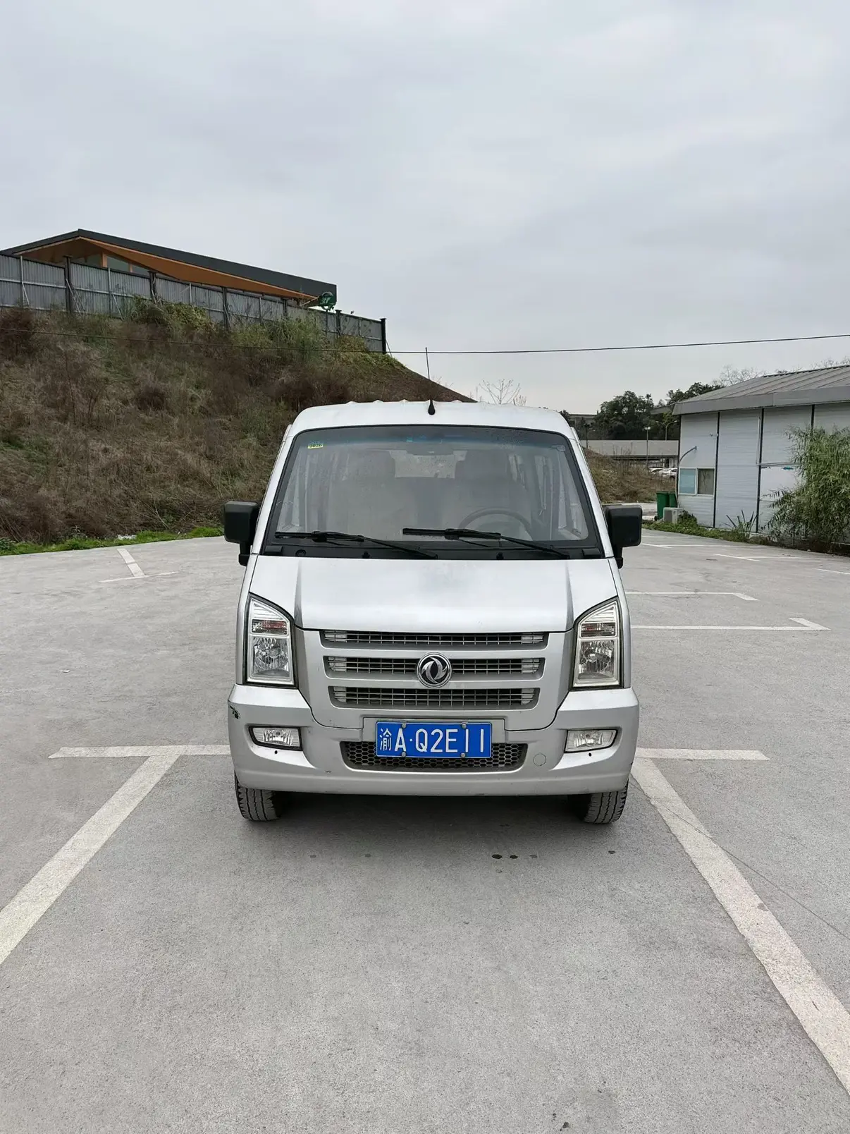 Dongfeng Xiaokang C37  из Китая