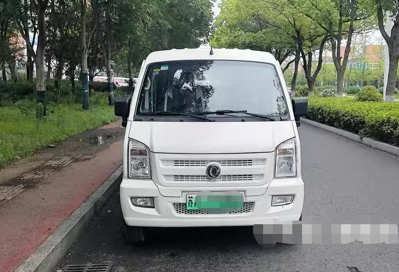 Dongfeng Xiaokang EC36  из Китая