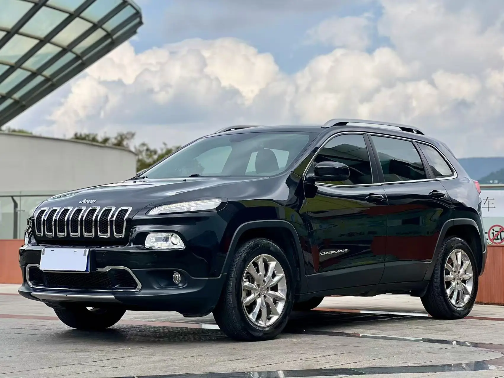 Jeep Cherokee
