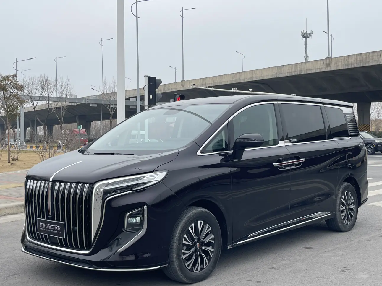 Hongqi HQ9 PHEV  из Китая