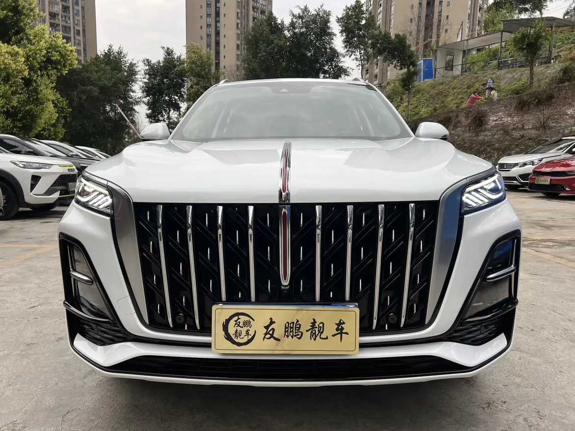 Hongqi HS5  из Китая