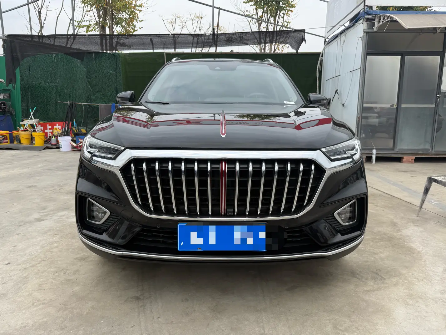 Hongqi HS5  из Китая