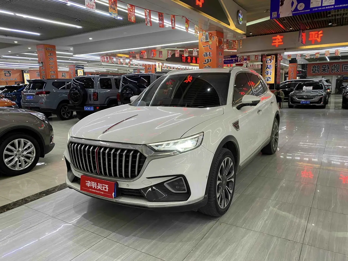 Hongqi HS5  из Китая