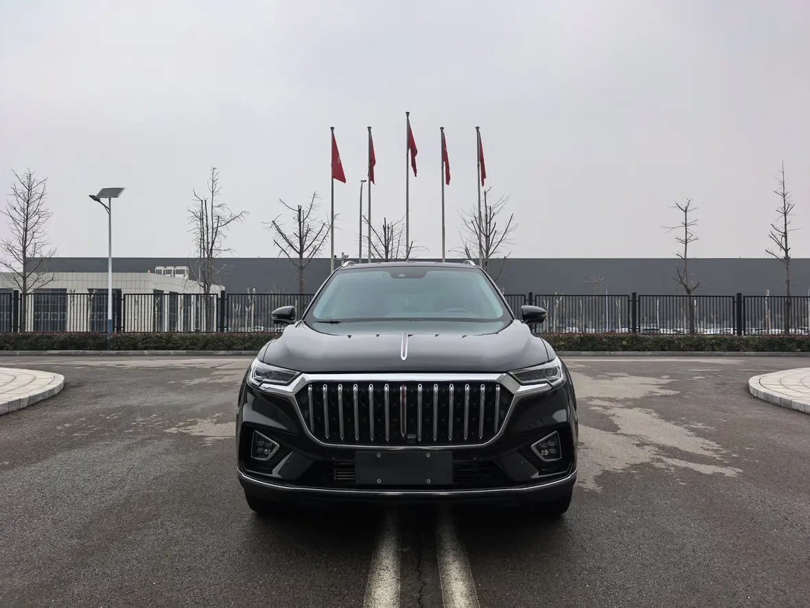 Hongqi HS5  из Китая