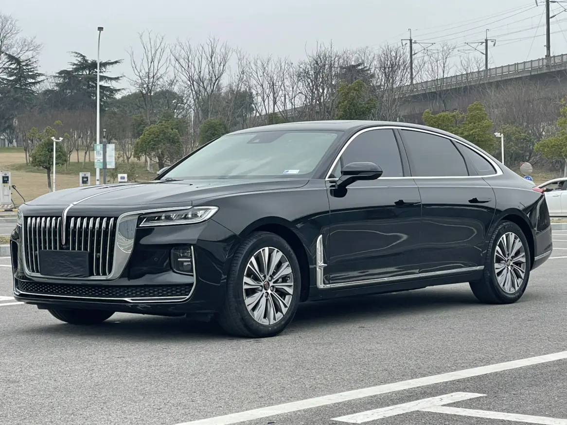 Hongqi H9  из Китая