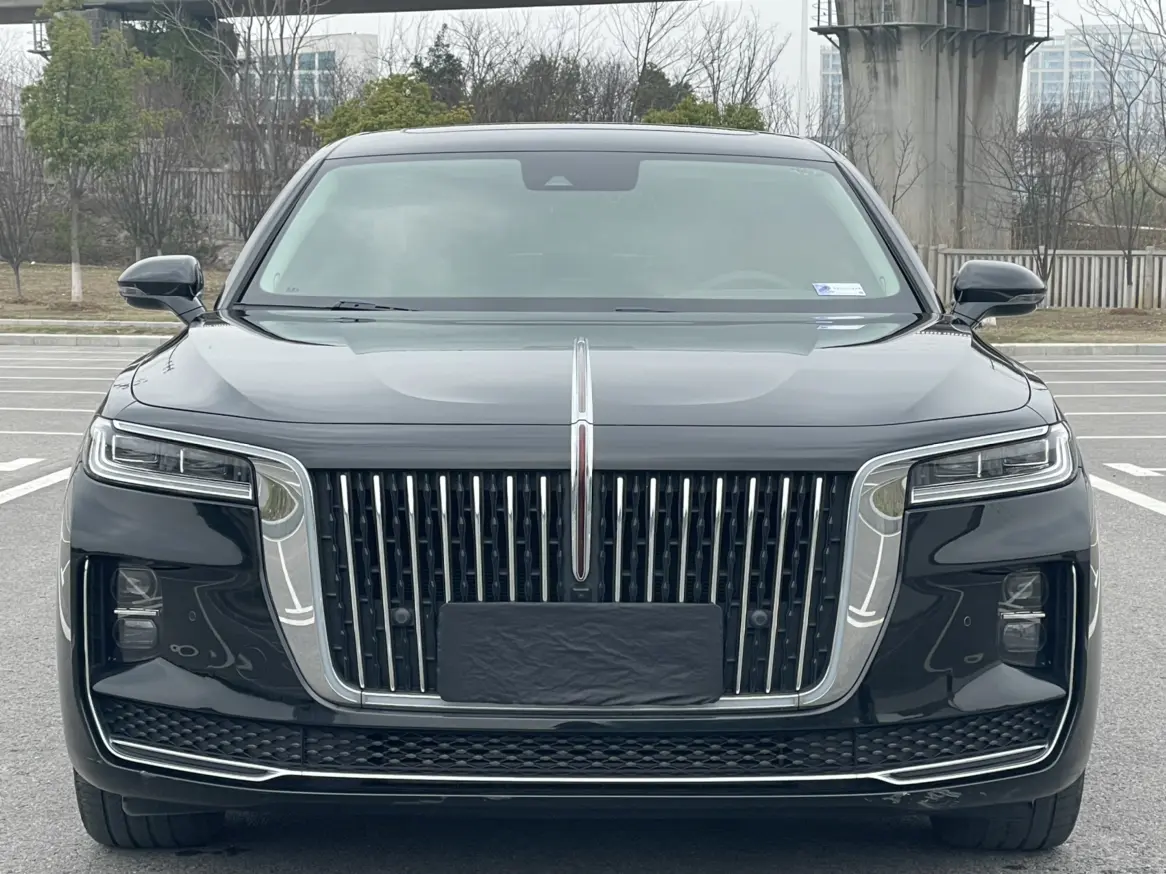 Hongqi H9  из Китая