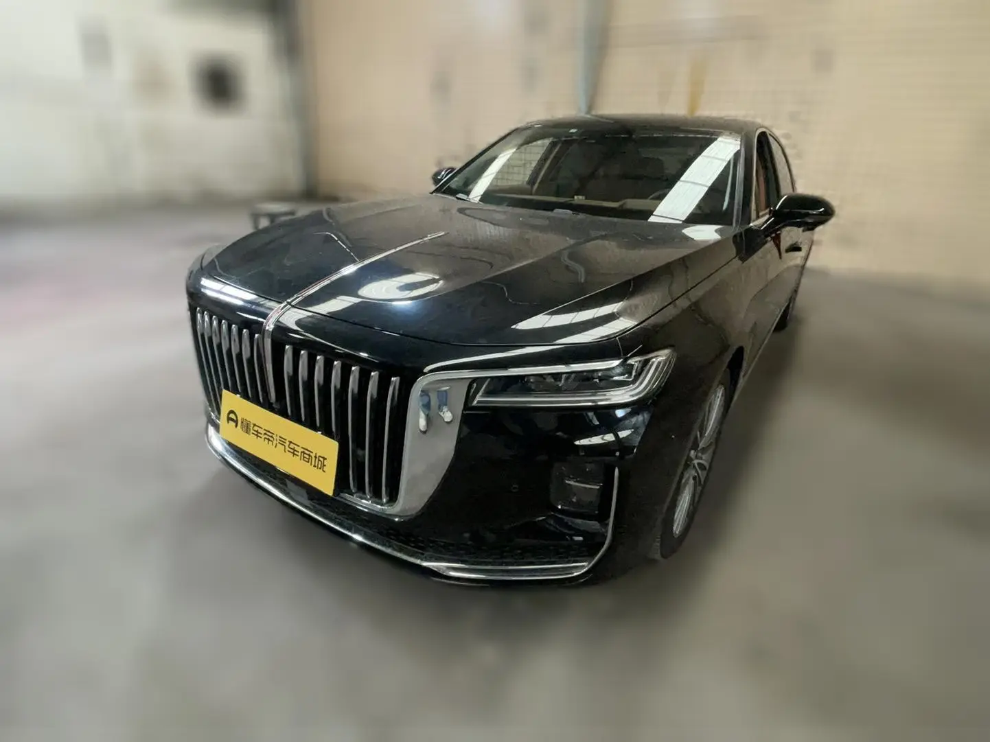 Hongqi H9  из Китая